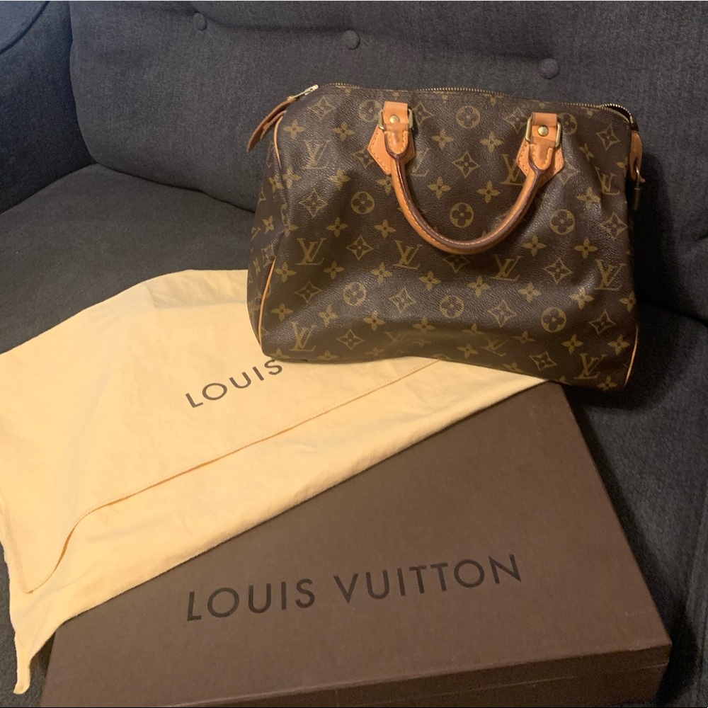 Authentic Louis Vuitton speedy bag